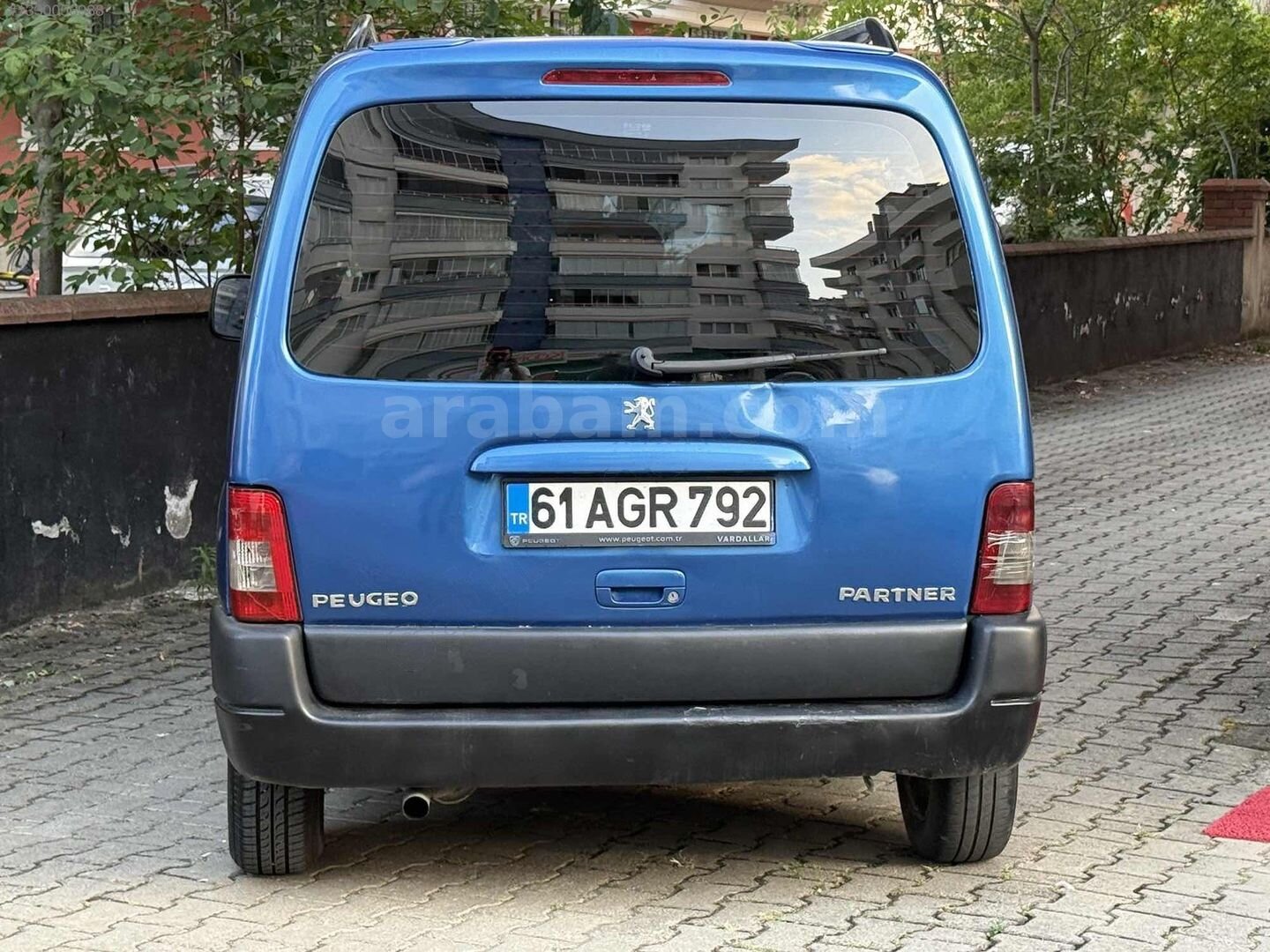 Galeriden Peugeot Partner 1.9 D 2004 Model Trabzon 265.000 km Mavi 6