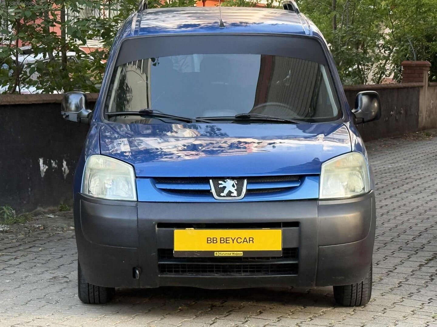 Galeriden Peugeot Partner 1.9 D 2004 Model Trabzon 265.000 km Mavi 2