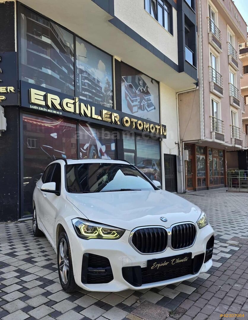 Galeriden BMW X1 16d sDrive M Sport 2020 Model Kocaeli 142.000 km Beyaz 3