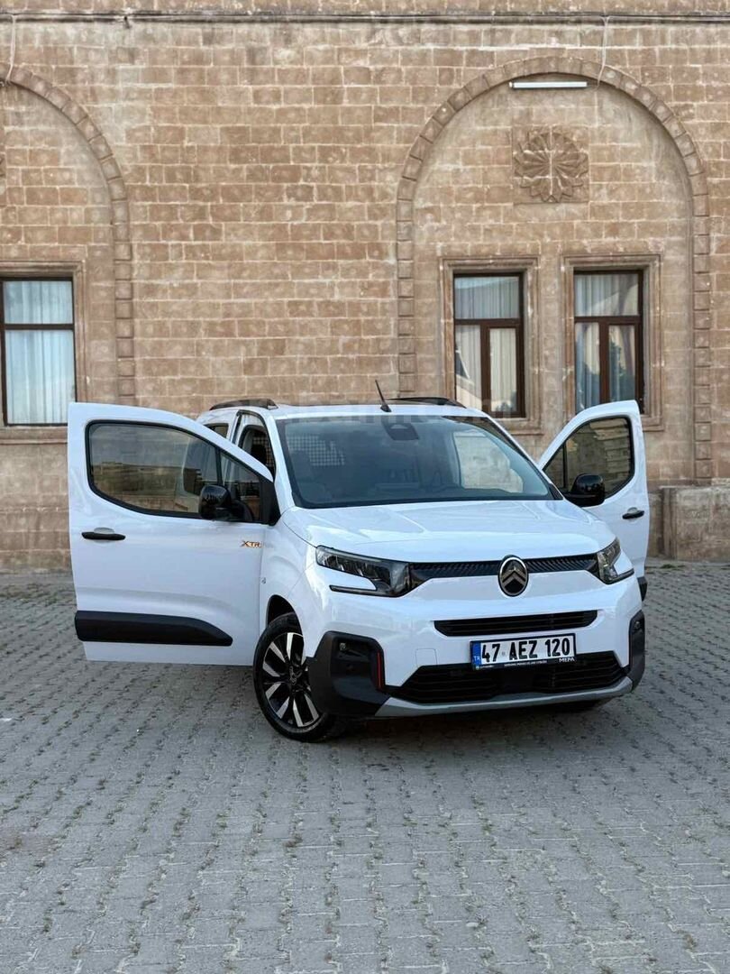 Sahibinden Citroen Berlingo 1.5 BlueHDI Max 2025 Model Mardin 14.000 km Beyaz 5