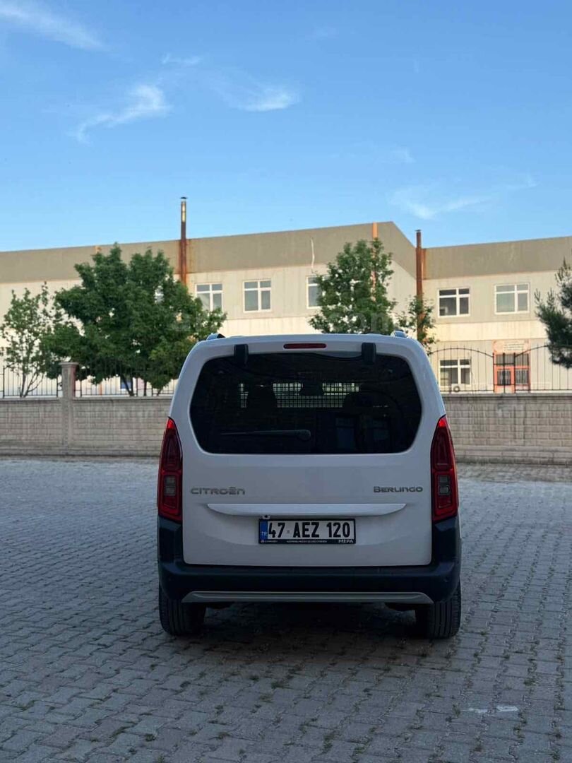 Sahibinden Citroen Berlingo 1.5 BlueHDI Max 2025 Model Mardin 14.000 km Beyaz 3