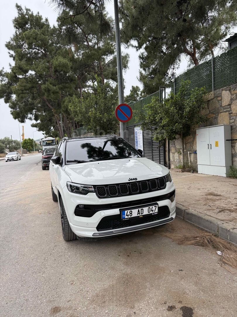 Sahibinden Jeep Compass 1.3 Turbo PHEV S Limited 2023 Model Muğla 19.648 km Beyaz 2