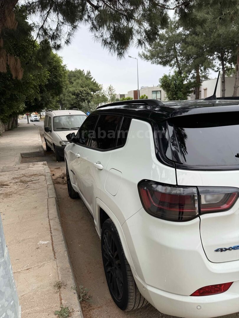 Sahibinden Jeep Compass 1.3 Turbo PHEV S Limited 2023 Model Muğla 19.648 km Beyaz 5