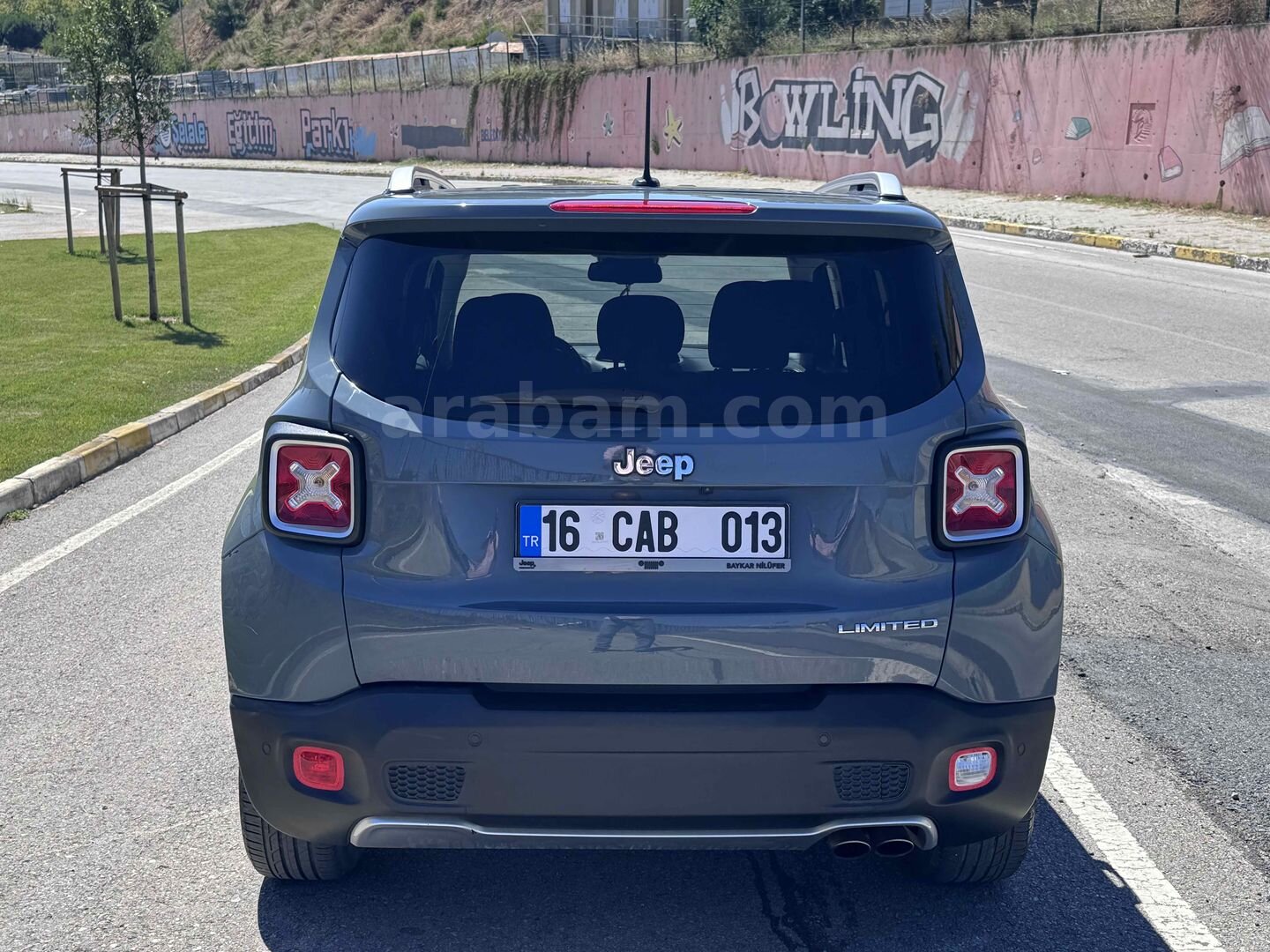 Galeriden Jeep Renegade 1.4 MultiAir Limited 2017 Model İstanbul 79.000 km Gri 4