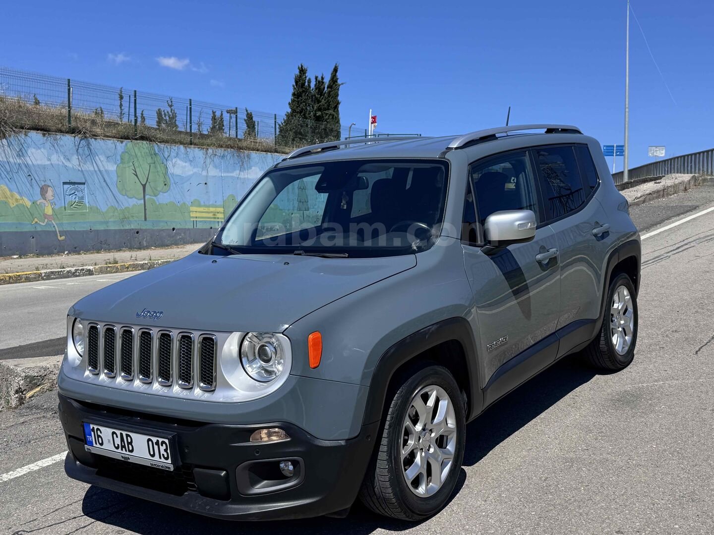 Galeriden Jeep Renegade 1.4 MultiAir Limited 2017 Model İstanbul 79.000 km Gri 2