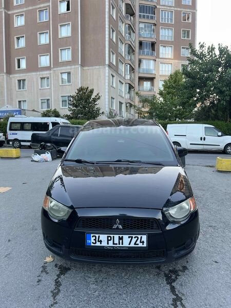 Sahibinden Mitsubishi Colt 1.3 Invite 2009 Model İstanbul 155.000 km Siyah