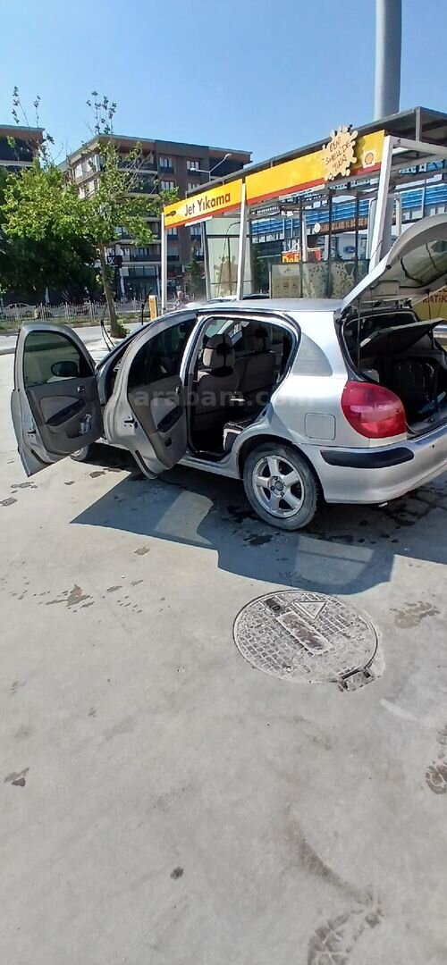Sahibinden Nissan Almera 1.5 Luxury 2001 Model Van 207.000 km Gri (Gümüş) 7