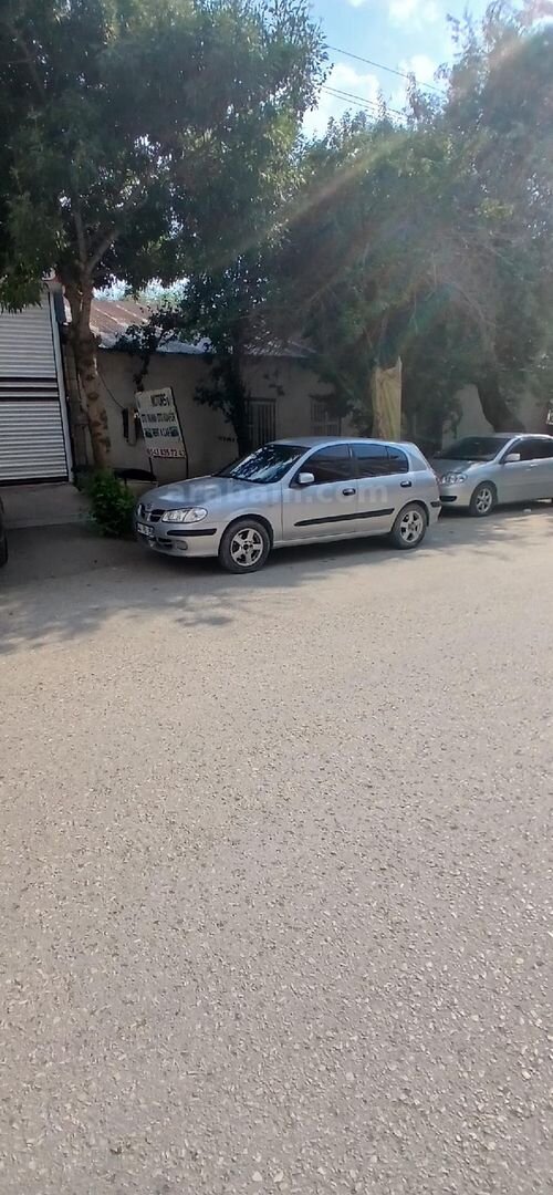 Sahibinden Nissan Almera 1.5 Luxury 2001 Model Van 207.000 km Gri (Gümüş) 3