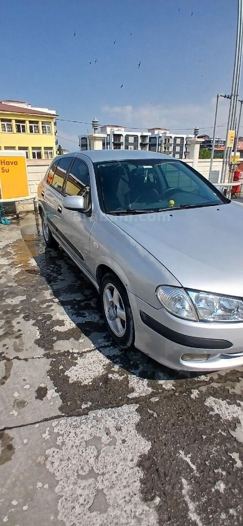 Sahibinden Nissan Almera 1.5 Luxury 2001 Model Van 207.000 km Gri (Gümüş) 4