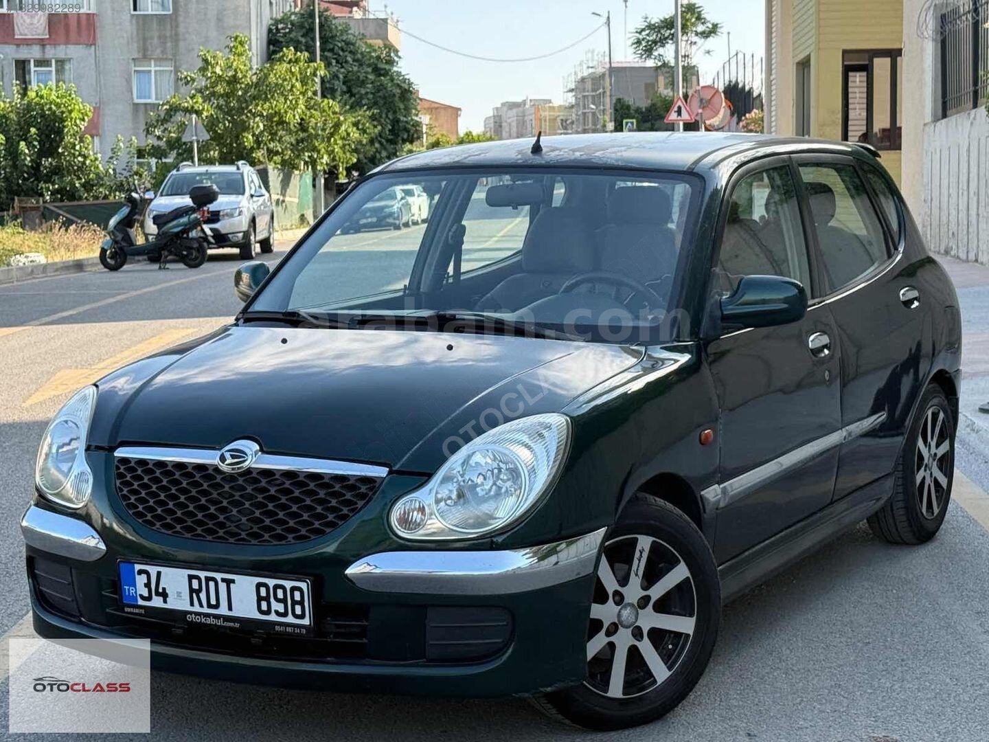 Galeriden Daihatsu Sirion 1.3 2005 Model İstanbul 280.000 km Yeşil 7