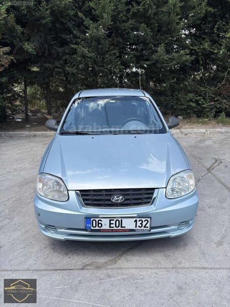Galeriden Hyundai Accent 1.3 Admire 2005 Model İstanbul 150.000 km Mavi