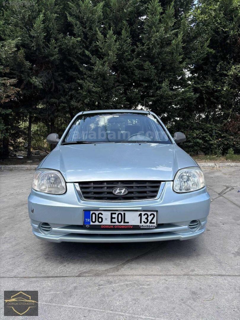Galeriden Hyundai Accent 1.3 Admire 2005 Model İstanbul 150.000 km Mavi 4