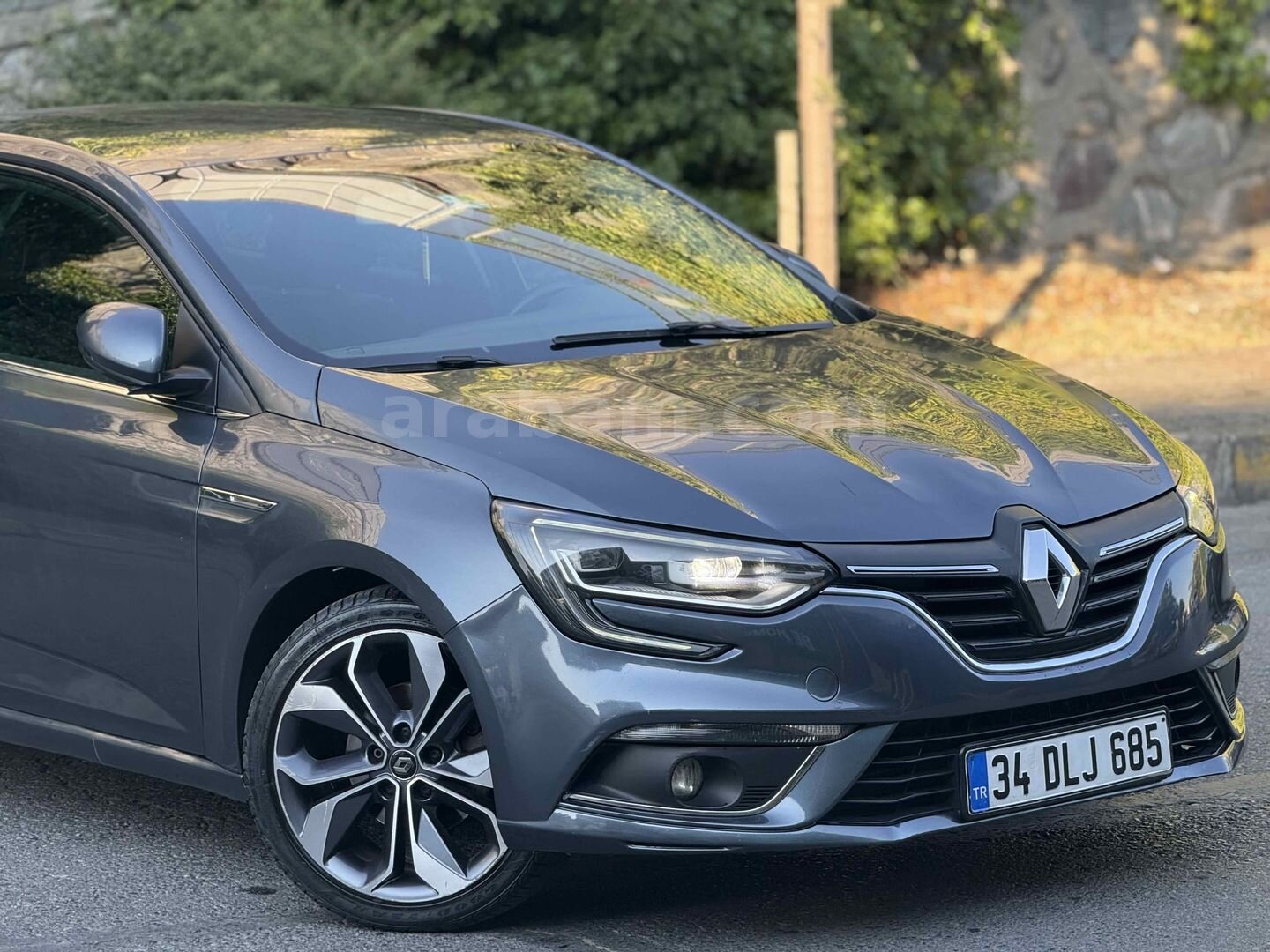 Galeriden Renault Megane 1.3 TCe Icon 2020 Model İstanbul 100.000 km Füme 4