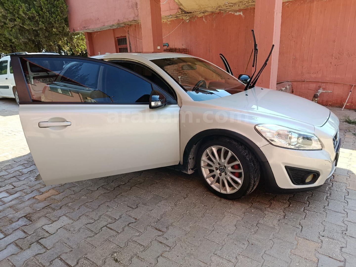 Sahibinden Volvo C30 1.6 D 2011 Model Hatay 262.000 km Şampanya 5