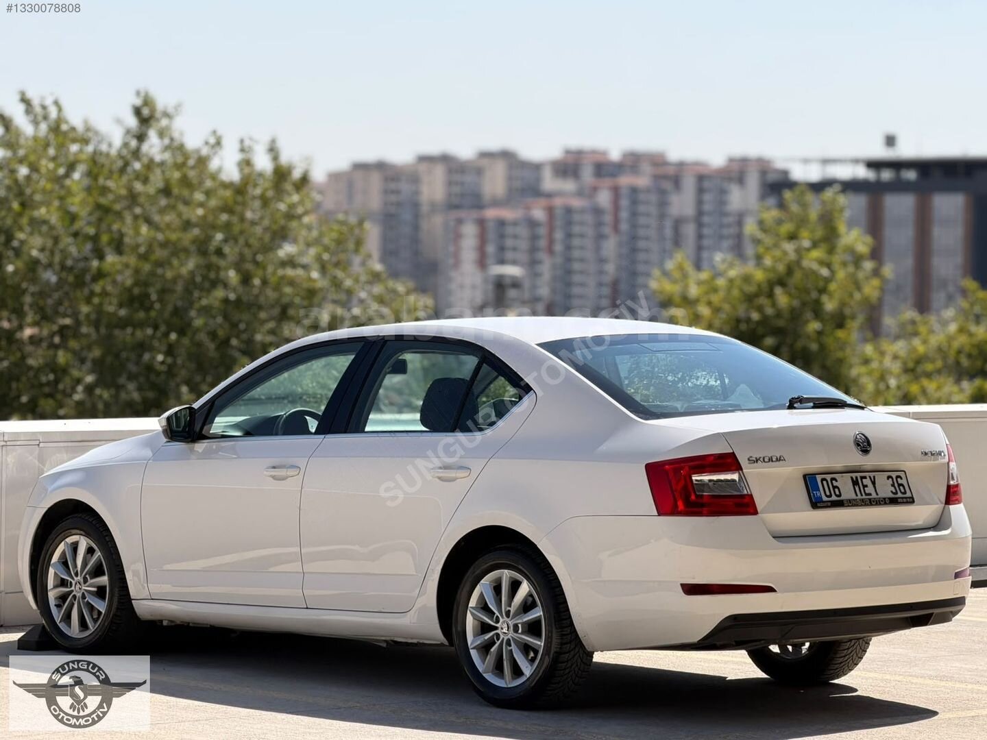 Galeriden Skoda Octavia 1.6 TDI Style CR 2015 Model Gaziantep 312.000 km Beyaz 5