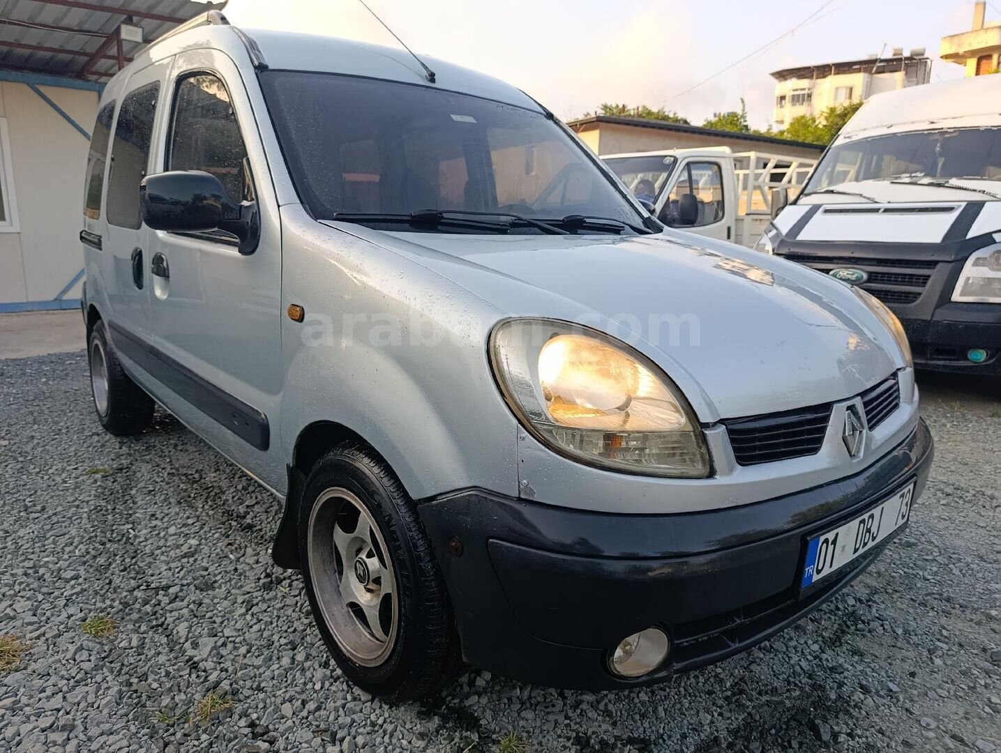 Galeriden Renault Kangoo 1.5 dCi Authentique 2008 Model Hatay 382.000 km Gri 3