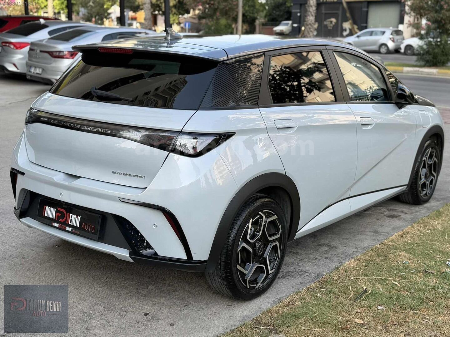 Galeriden BYD Dolphin Design 2024 Model Antalya 43.000 km Gri 4