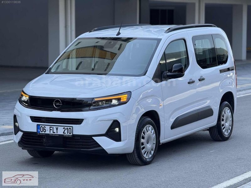 Galeriden Opel Combo 1.5 CDTI Essential 2025 Model Adana 3.900 km Beyaz