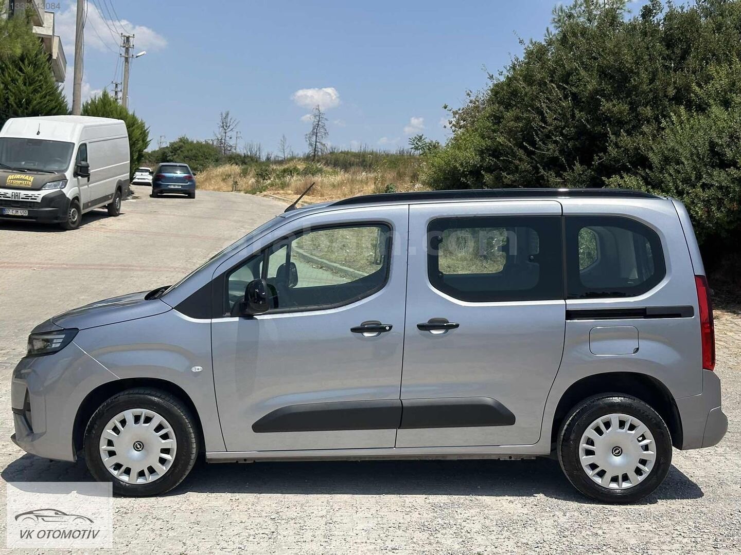 Galeriden Opel Combo 1.5 CDTI Essential 2025 Model İzmir 16.250 km Gri 5