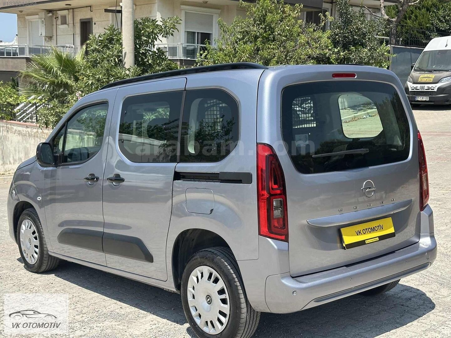 Galeriden Opel Combo 1.5 CDTI Essential 2025 Model İzmir 16.250 km Gri 2