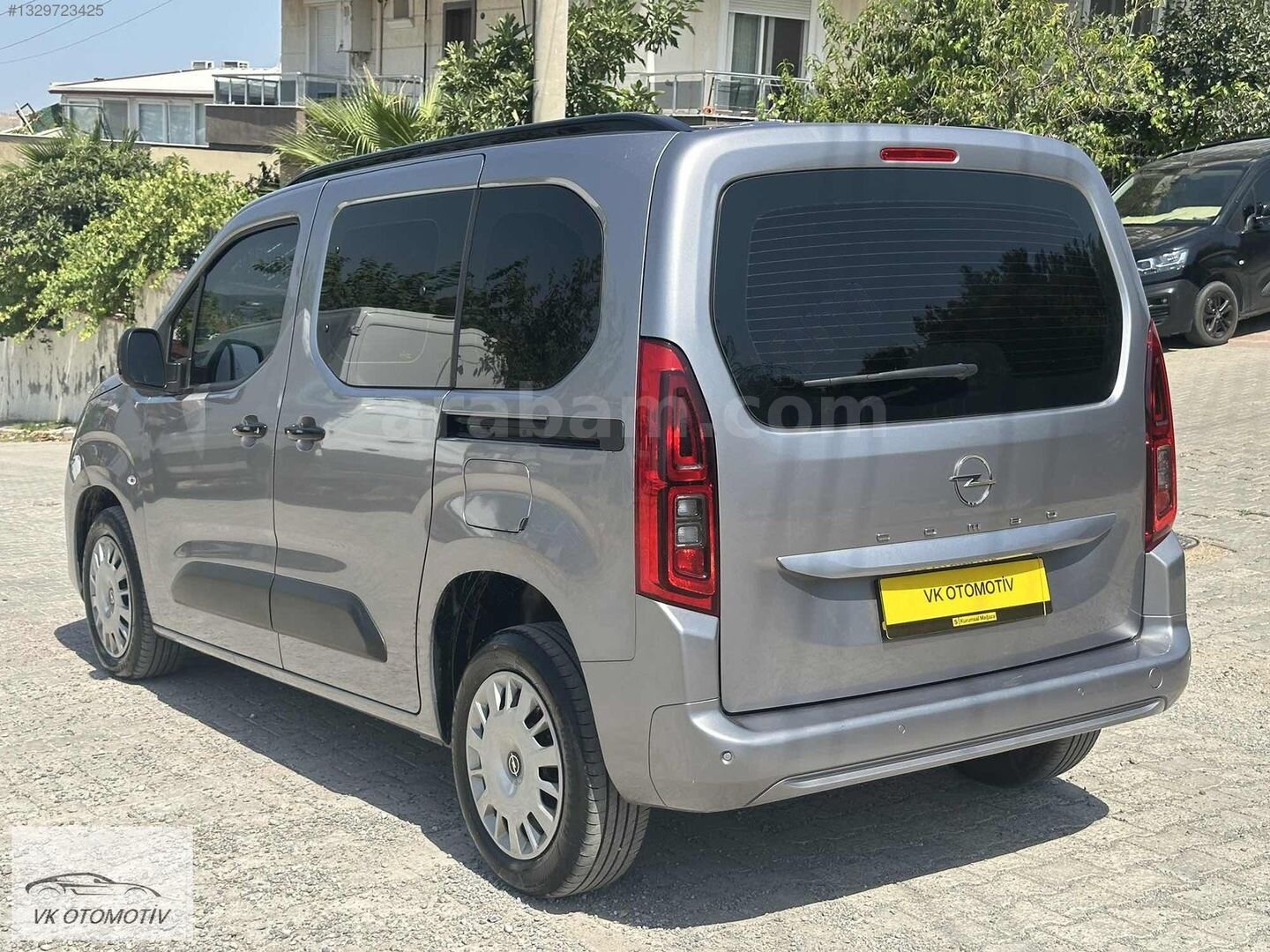 Galeriden Opel Combo 1.5 CDTI Essential 2025 Model İzmir 42.000 km Gri 2