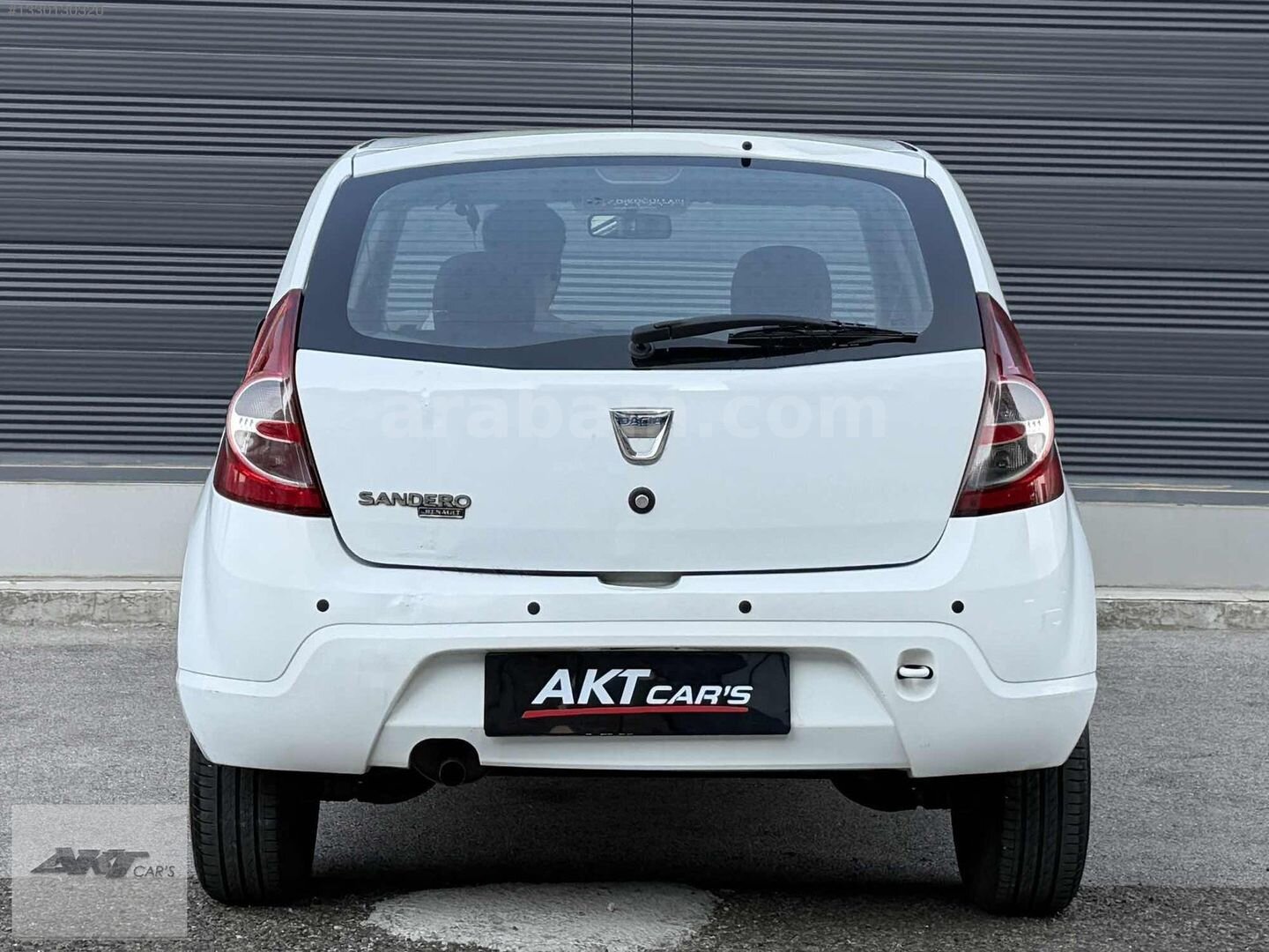 2011 MODEL 1.4 AMBİANCE 150 KM TERTEMİZ DACİA SANDERO 5