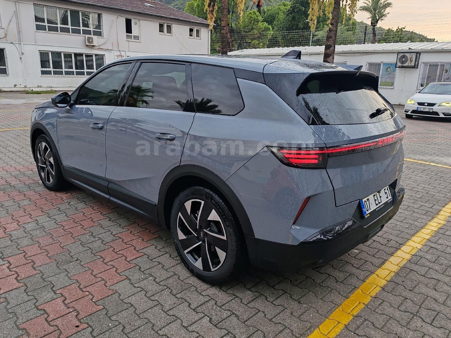 Sahibinden Opel Grandland 1.2 T Hybrid GS 2024 Model Muğla 35.000 km Gri 6