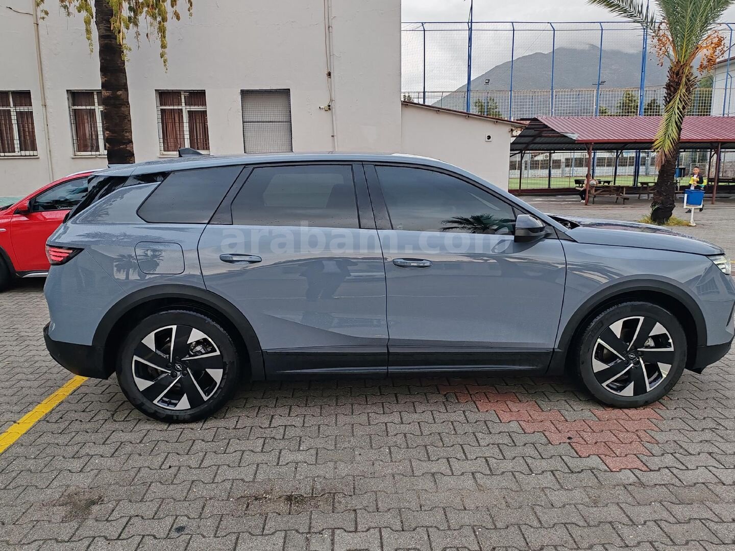 Sahibinden Opel Grandland 1.2 T Hybrid GS 2024 Model Muğla 35.000 km Gri 3