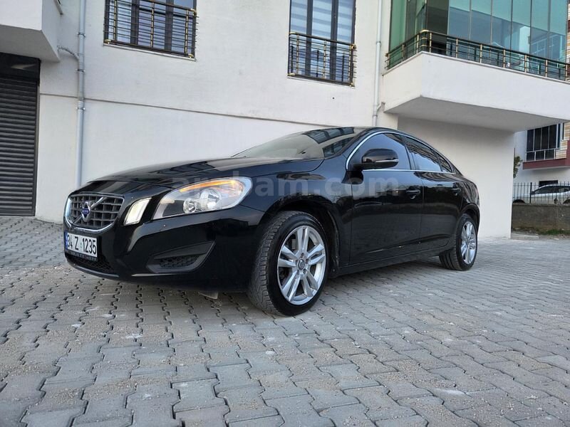 Sahibinden Volvo S60 1.6 T4 Premium 2012 Model Malatya 158.000 km Siyah