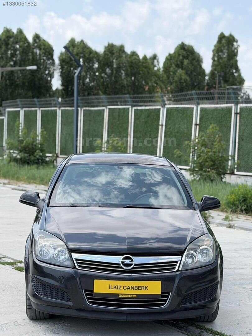 Galeriden Opel Astra 1.6 Essentia 2012 Model Kars 148.000 km Siyah 5