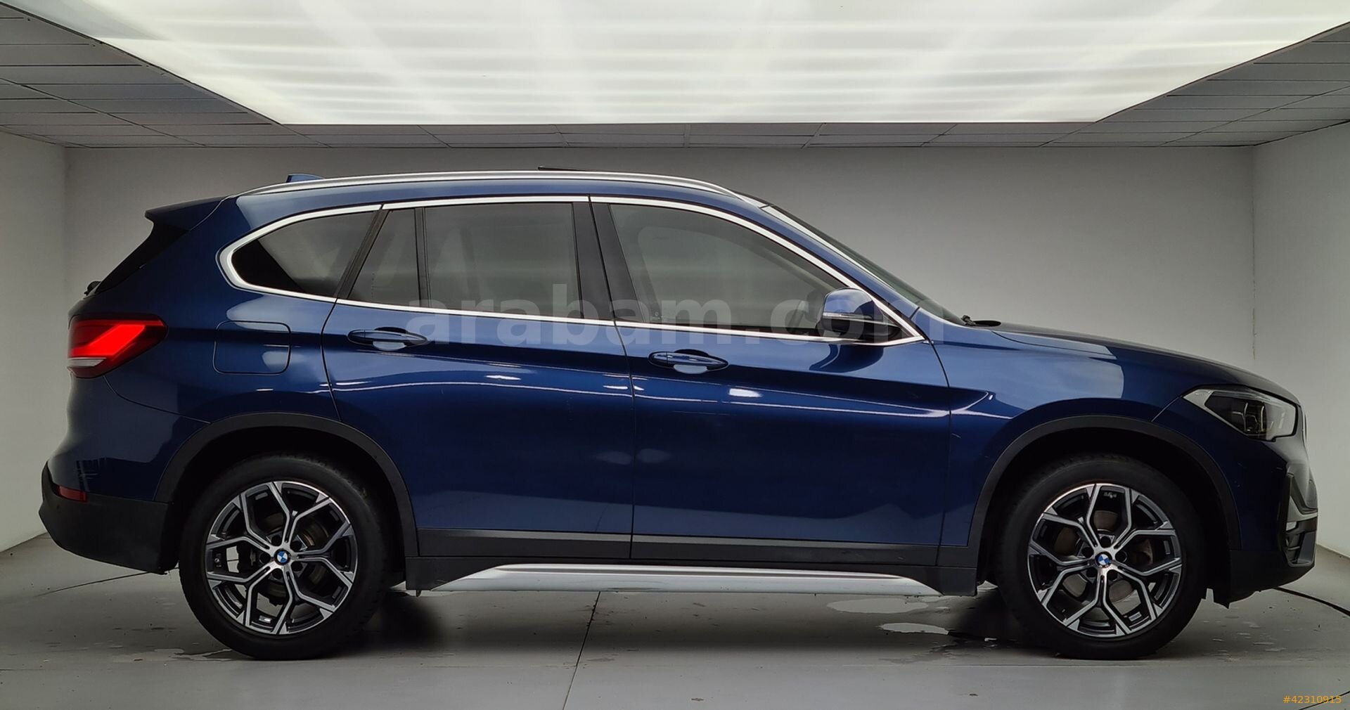 Galeriden BMW X1 18i sDrive X Line 2021 Model İstanbul 59.115 km Mavi 4