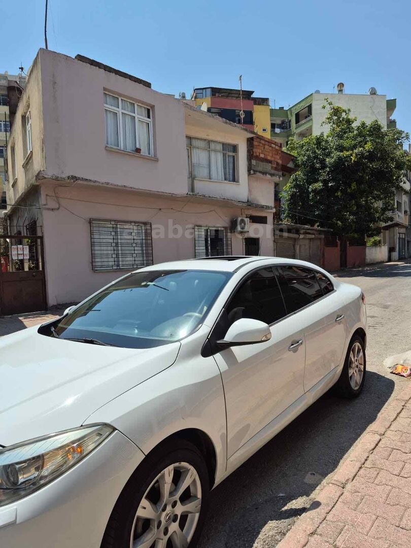 Sahibinden Renault Fluence 1.5 dCi Privilege 2012 Model Mersin 281.000 km Beyaz 3