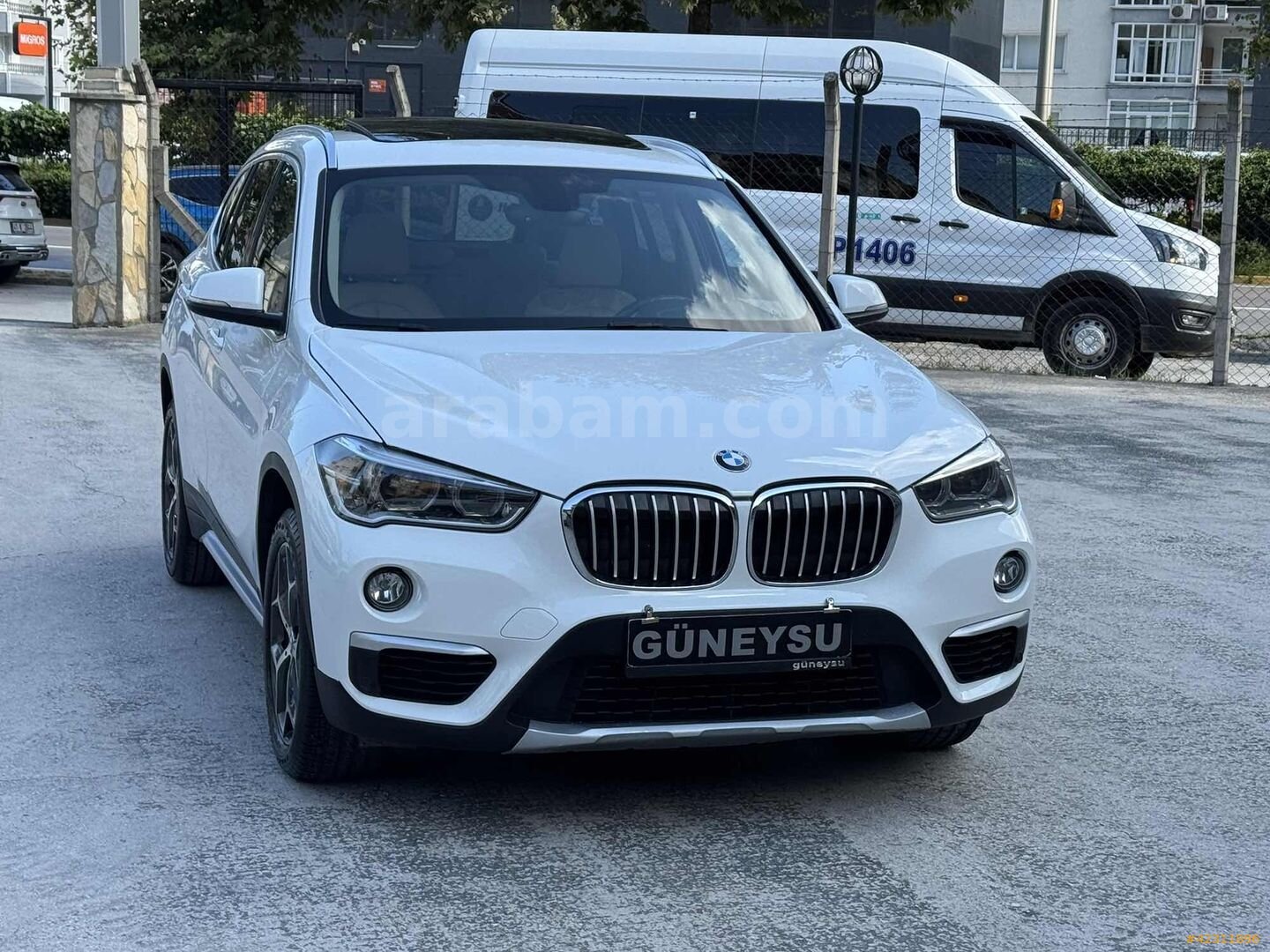 Galeriden BMW X1 16d sDrive X Line 2018 Model Kocaeli 182.000 km Beyaz 1