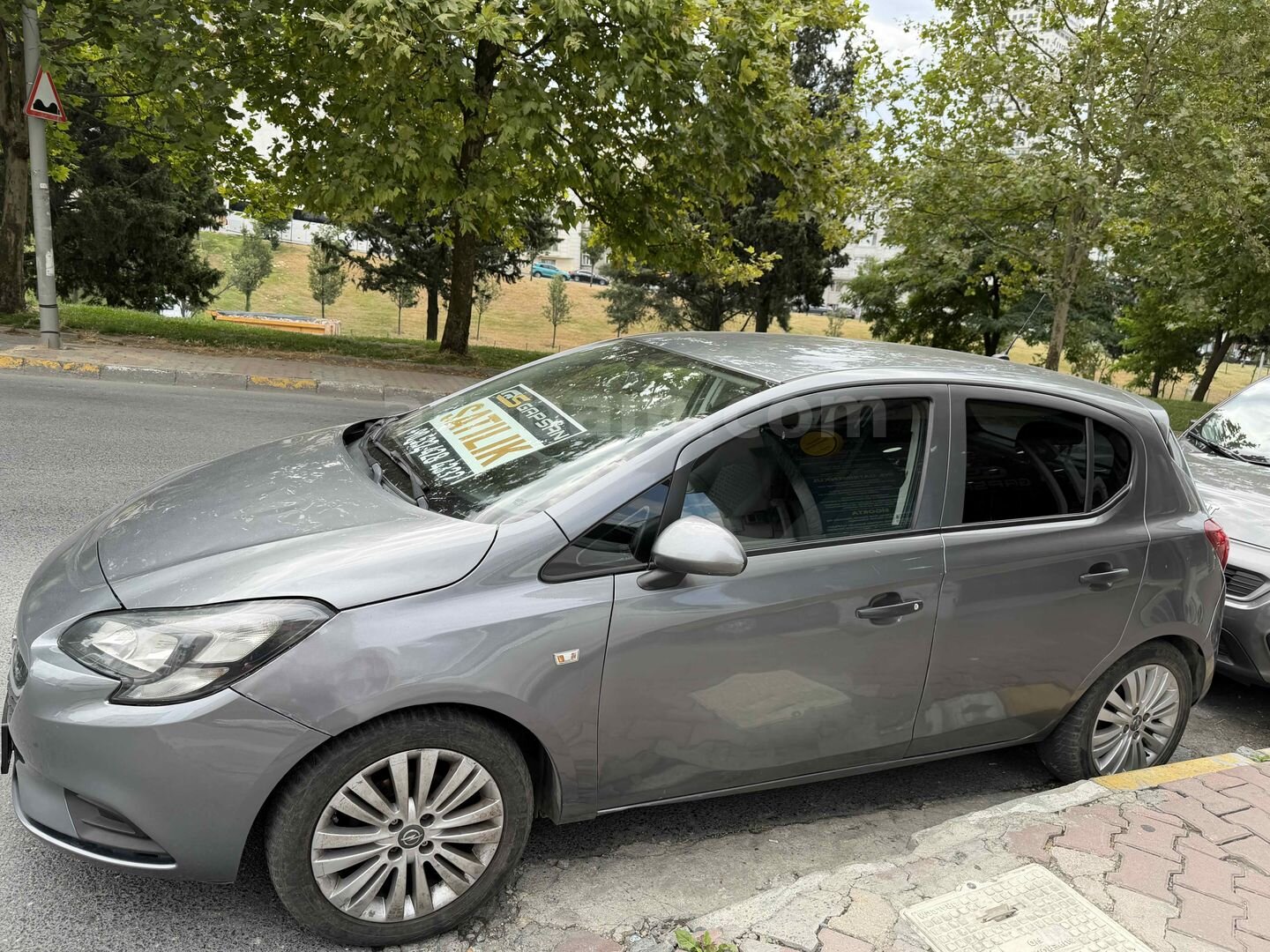 Galeriden Opel Corsa 1.4 Essentia 2018 Model İstanbul 155.000 km Gri (metalik) 4