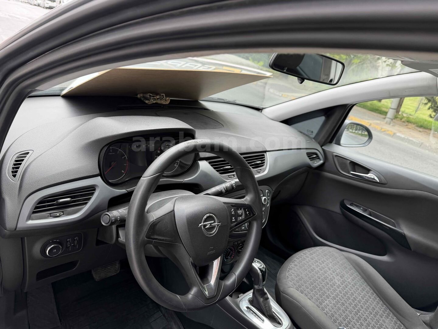 Galeriden Opel Corsa 1.4 Essentia 2018 Model İstanbul 155.000 km Gri (metalik) 7