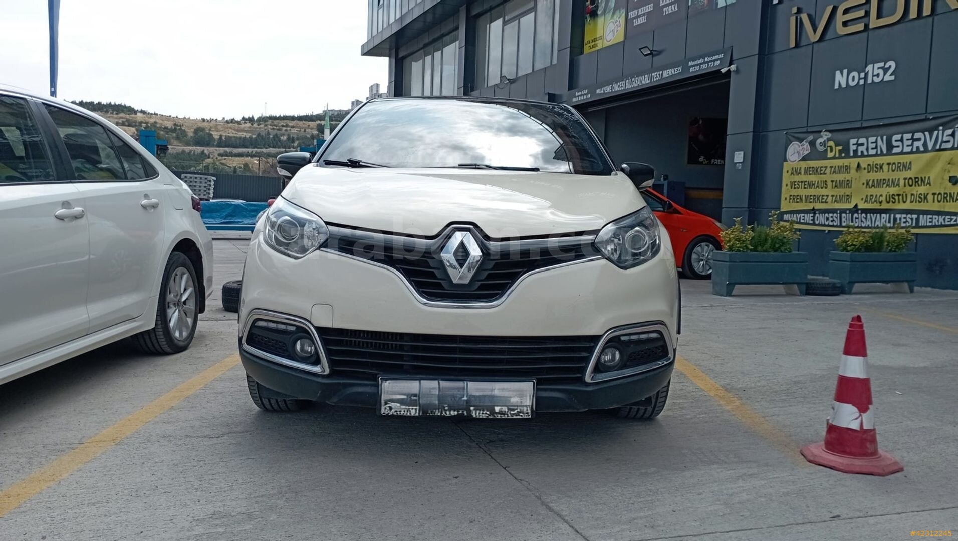 Galeriden Renault Captur 1.5 dCi Icon 2015 Model Ankara 102.581 km Beyaz 1