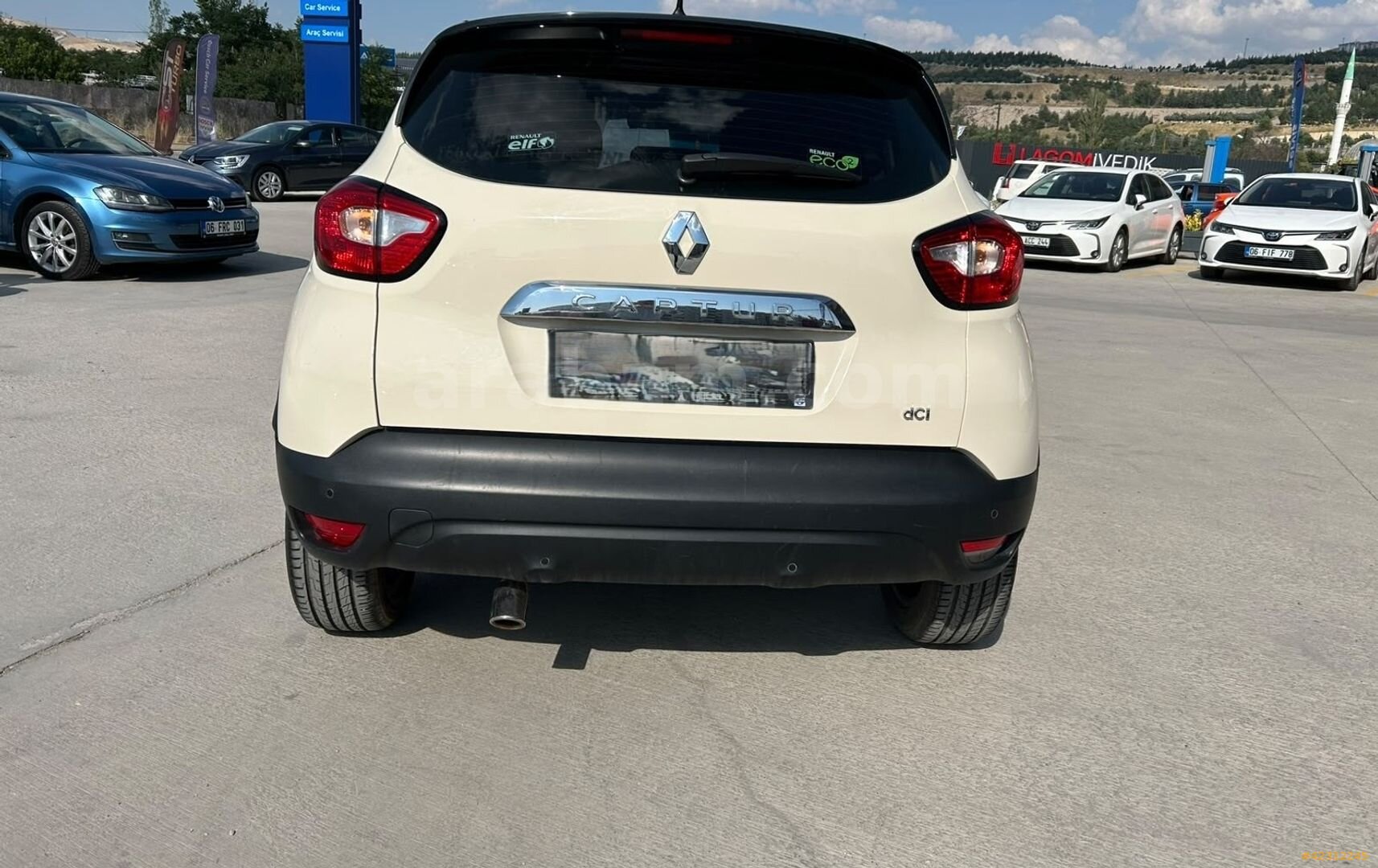Galeriden Renault Captur 1.5 dCi Icon 2015 Model Ankara 102.581 km Beyaz 4