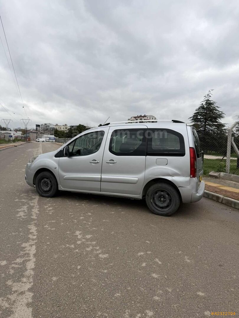 Galeriden Peugeot Partner 1.6 HDI Premium Pack 2010 Model Bursa 292.000 km Gri 6
