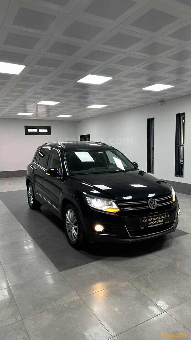 Galeriden Volkswagen Tiguan 1.4 TSI Cup 2015 Model İzmir 220.000 km Siyah 2