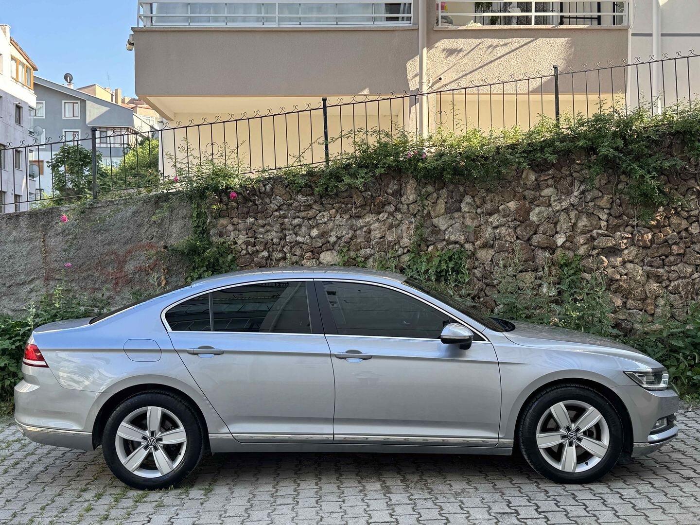 Galeriden Volkswagen Passat 1.6 TDi BlueMotion Impression 2017 Model Ankara 110.000 km Füme 4