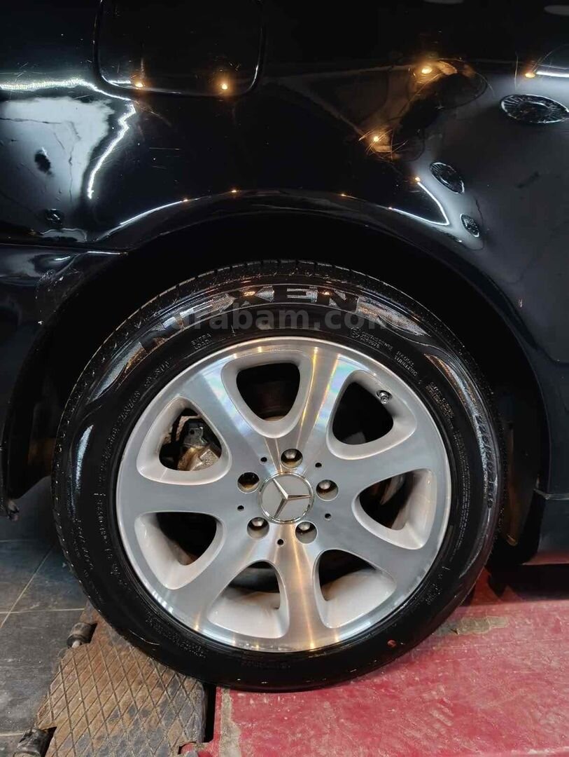 Sahibinden Mercedes - Benz CLK 200 Kompressor Avantgarde 2000 Model İstanbul 275.000 km Siyah 5