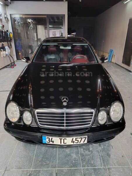 Sahibinden Mercedes - Benz CLK 200 Kompressor Avantgarde 2000 Model İstanbul 275.000 km Siyah