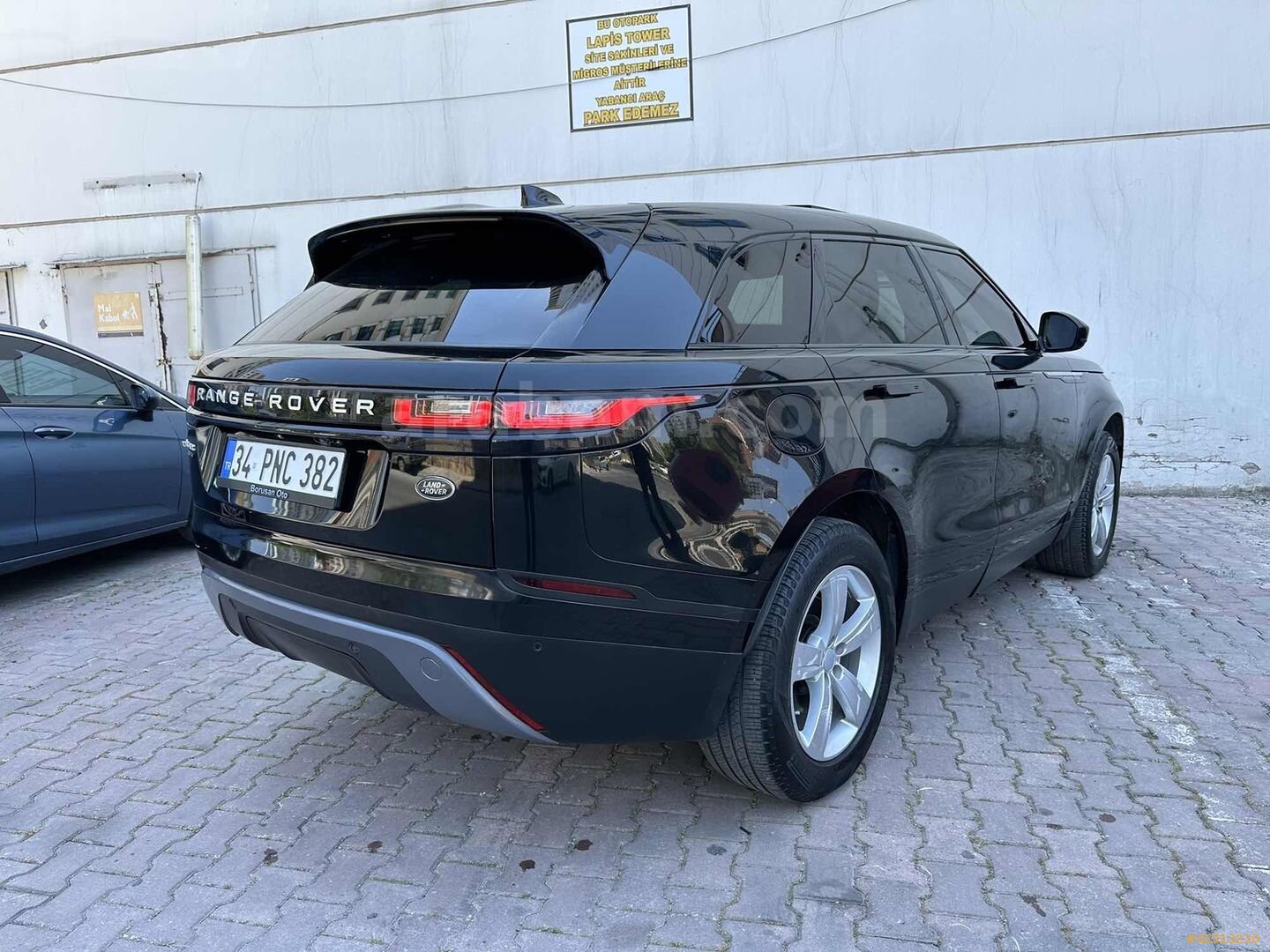 Galeriden Land Rover Range Velar 2.0 TD4 S 2019 Model İstanbul 100.000 km Siyah 6
