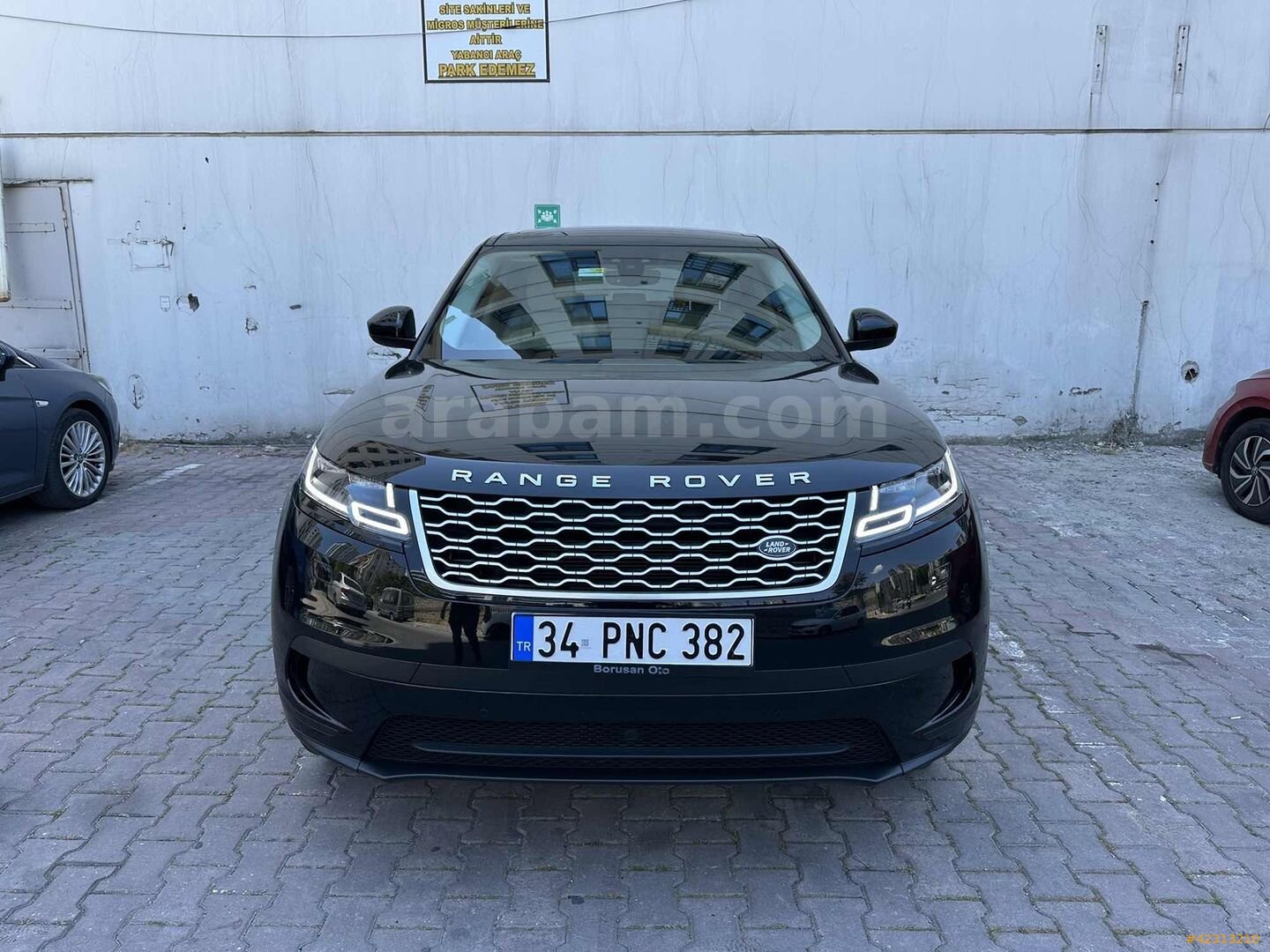 Galeriden Land Rover Range Velar 2.0 TD4 S 2019 Model İstanbul 100.000 km Siyah 3