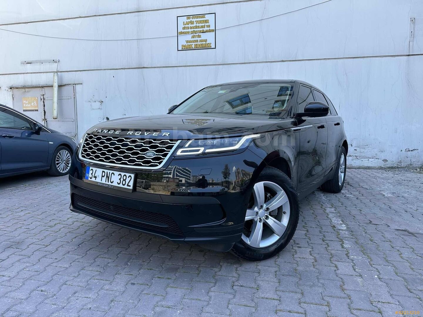 Galeriden Land Rover Range Velar 2.0 TD4 S 2019 Model İstanbul 100.000 km Siyah 2