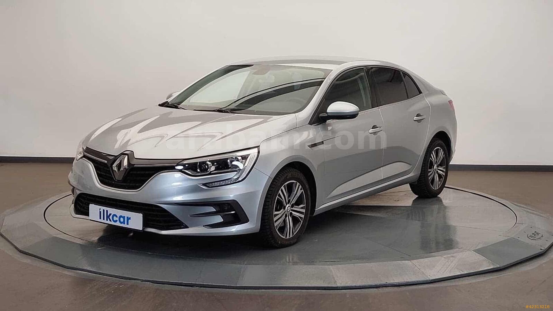 Galeriden Renault Megane 1.3 TCe Touch 2024 Model İstanbul 63.400 km Gri 3