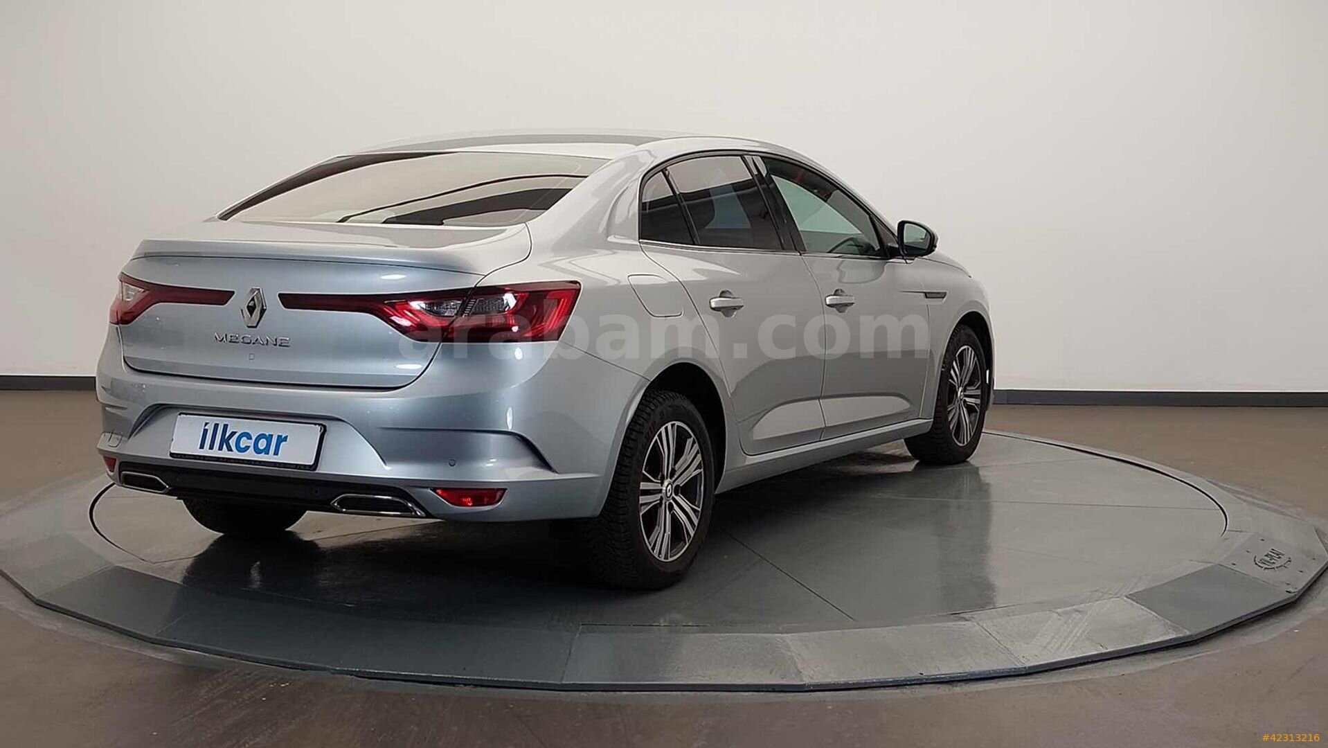 Galeriden Renault Megane 1.3 TCe Touch 2024 Model İstanbul 63.400 km Gri 7