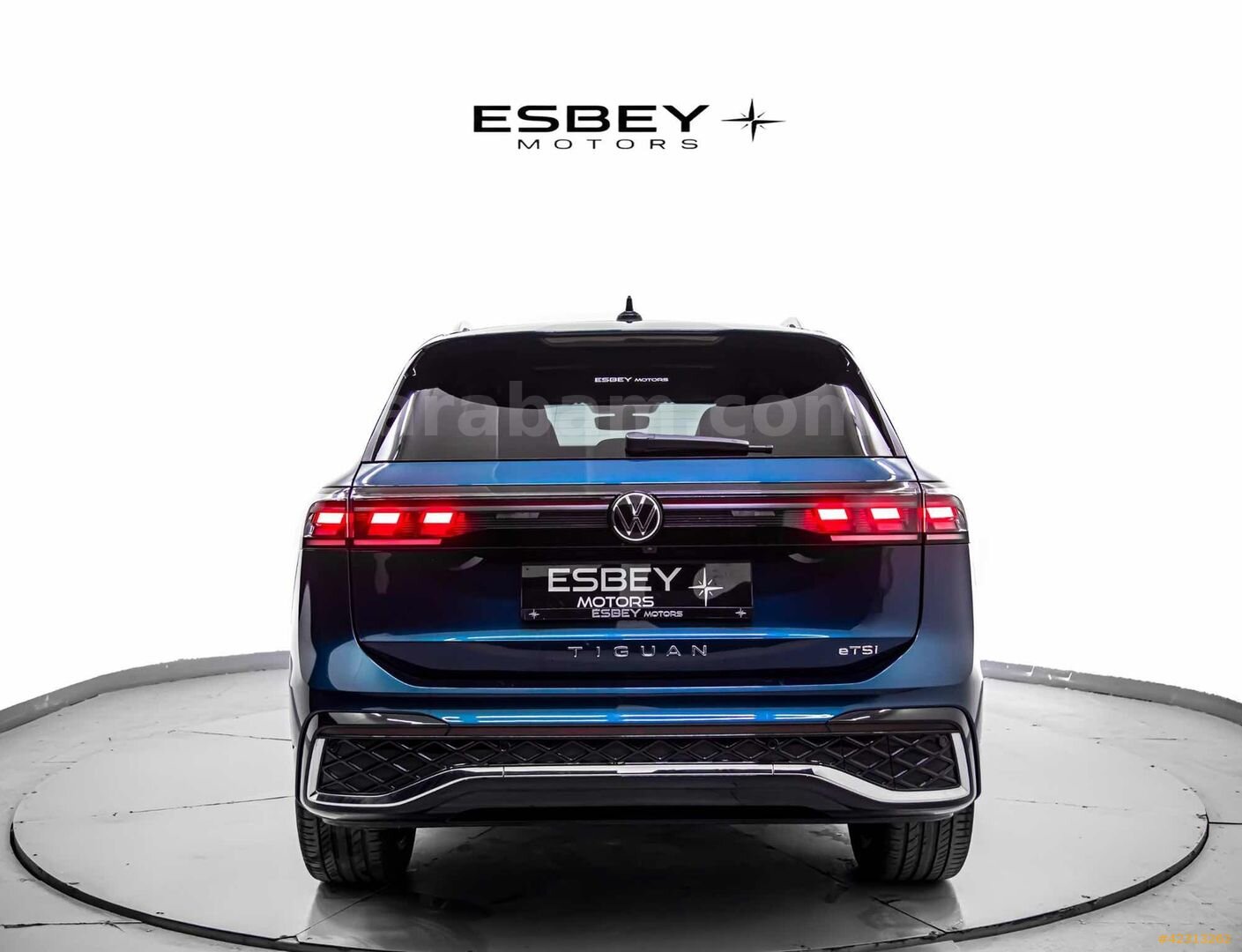 Galeriden Volkswagen Tiguan 1.5 TSI R-Line 2024 Model İstanbul 41.000 km Lacivert 6