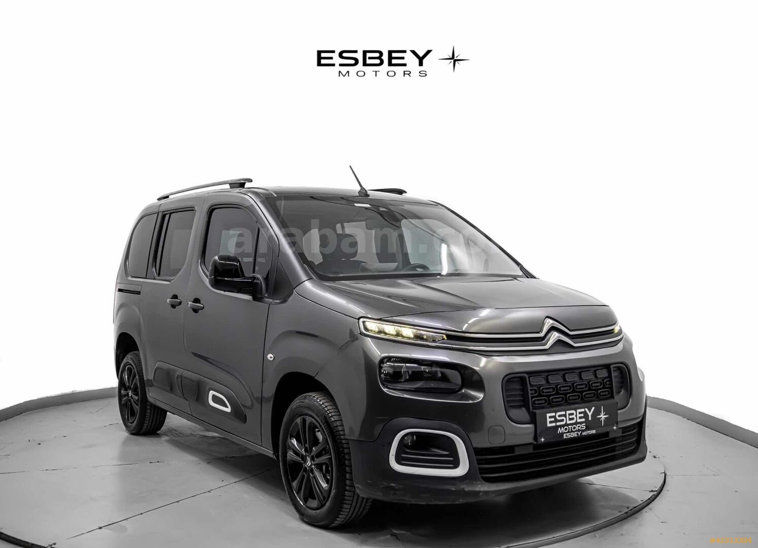Galeriden Citroen Berlingo 1.5 BlueHDI Feel Bold 2023 Model İstanbul 70.000 km Gri 3