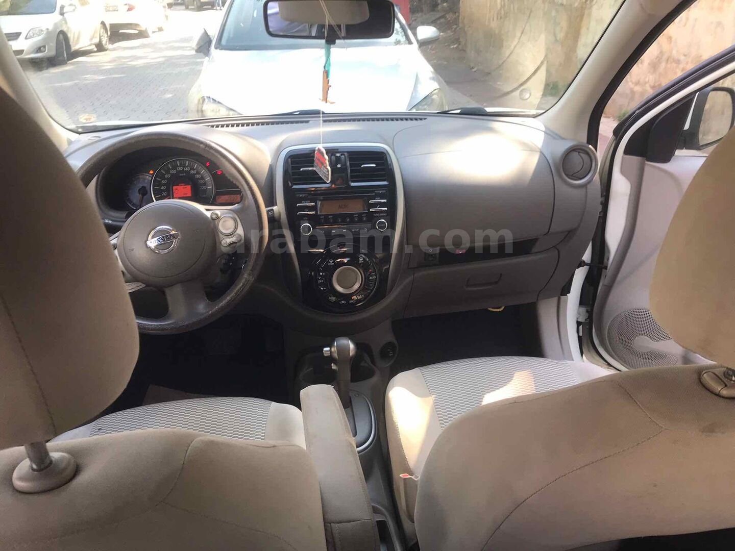 Sahibinden Nissan Micra 1.2 Match 2015 Model İzmir 139.000 km Beyaz 2